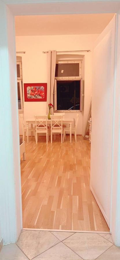 Premier Studio 2P Lg Apartment Виена Екстериор снимка